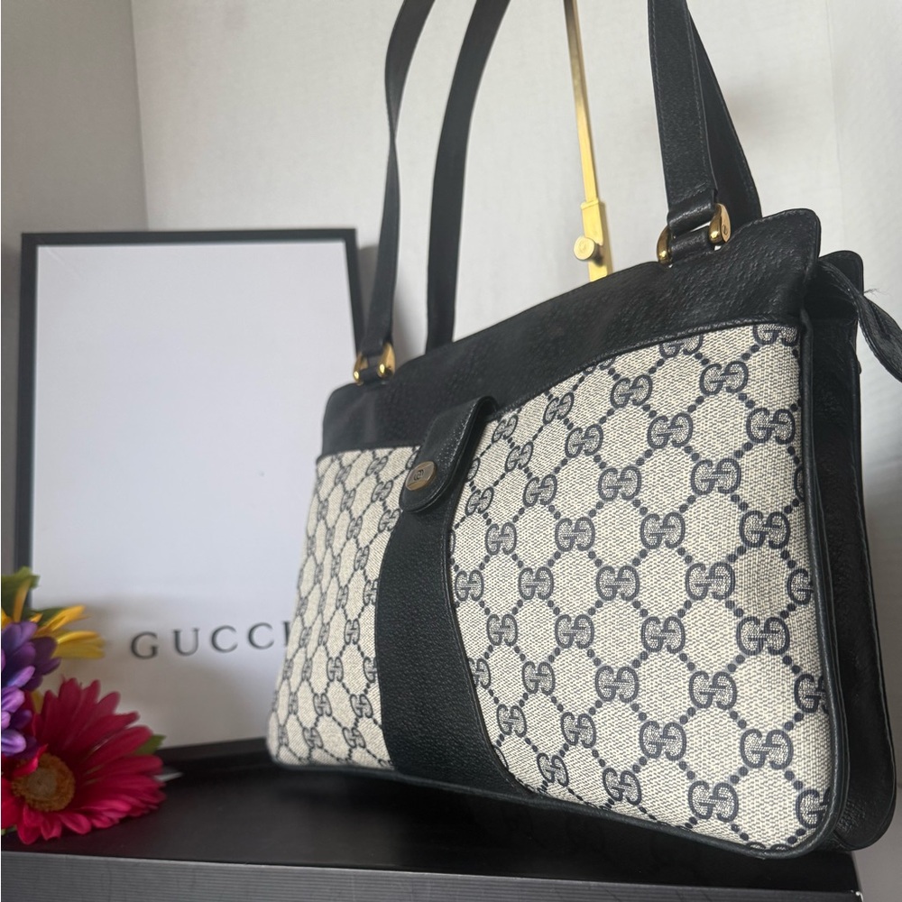 Authentic Gucci Bag. - Picture 4 of 16